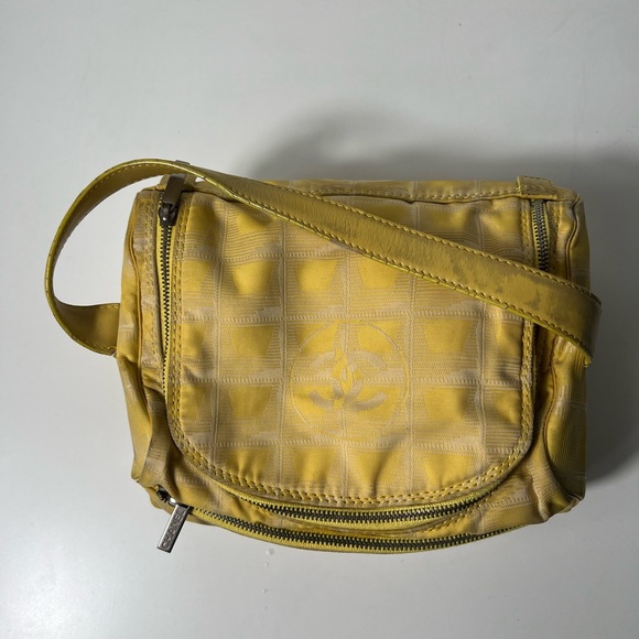 Chanel CC Travel Line Nylon Sport Makeup Vanity Toiletry Top Handle Purse Bag - Picture 6 of 15